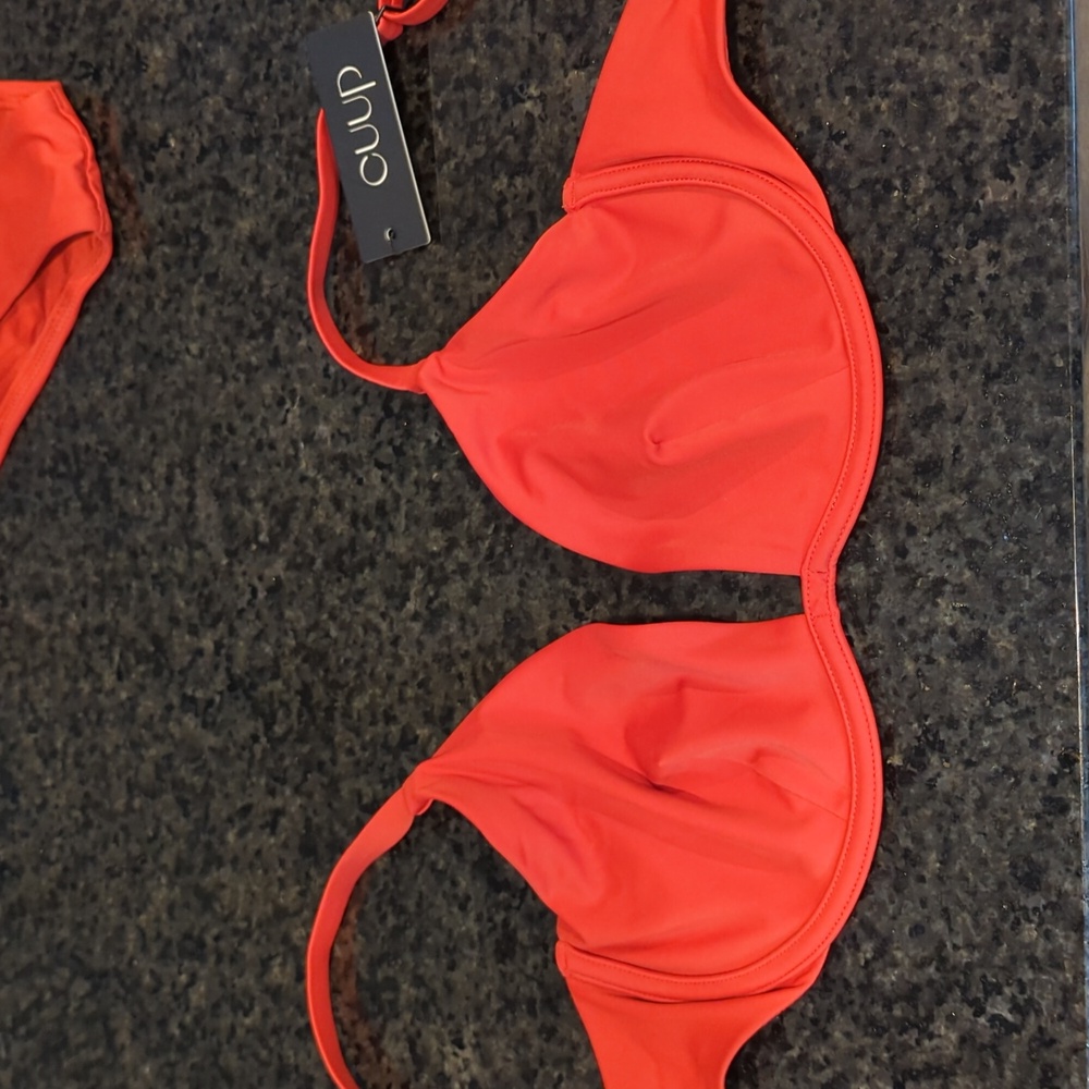 NWT Cuup swim top: style: Plunge, color: Lava, size: 34DD/34E, 11